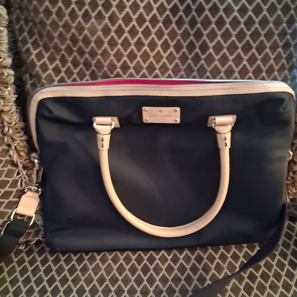 Kate Spade Black and Cream Laptop Bag with Structured Design